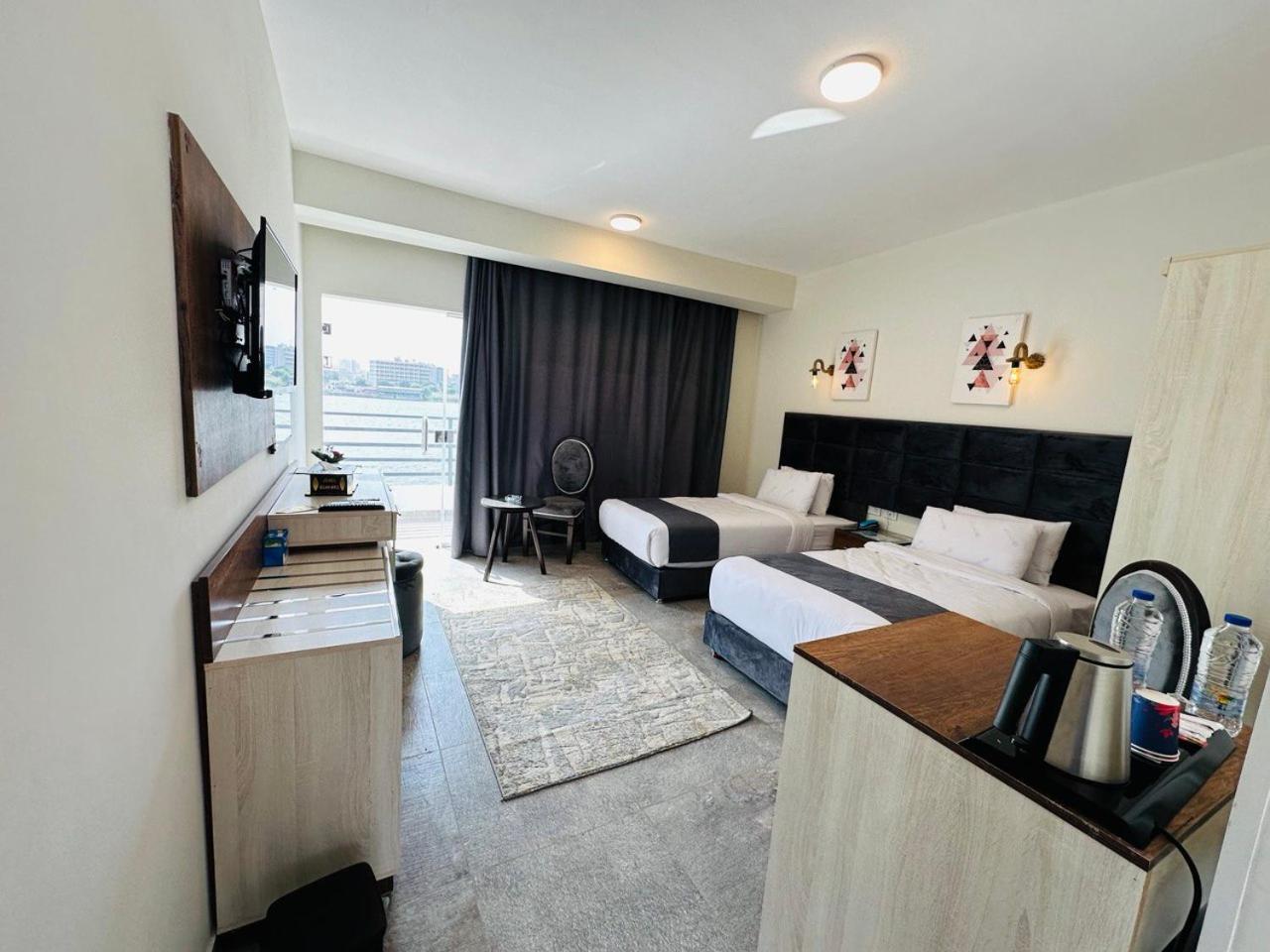 Elminya Compound Hotel